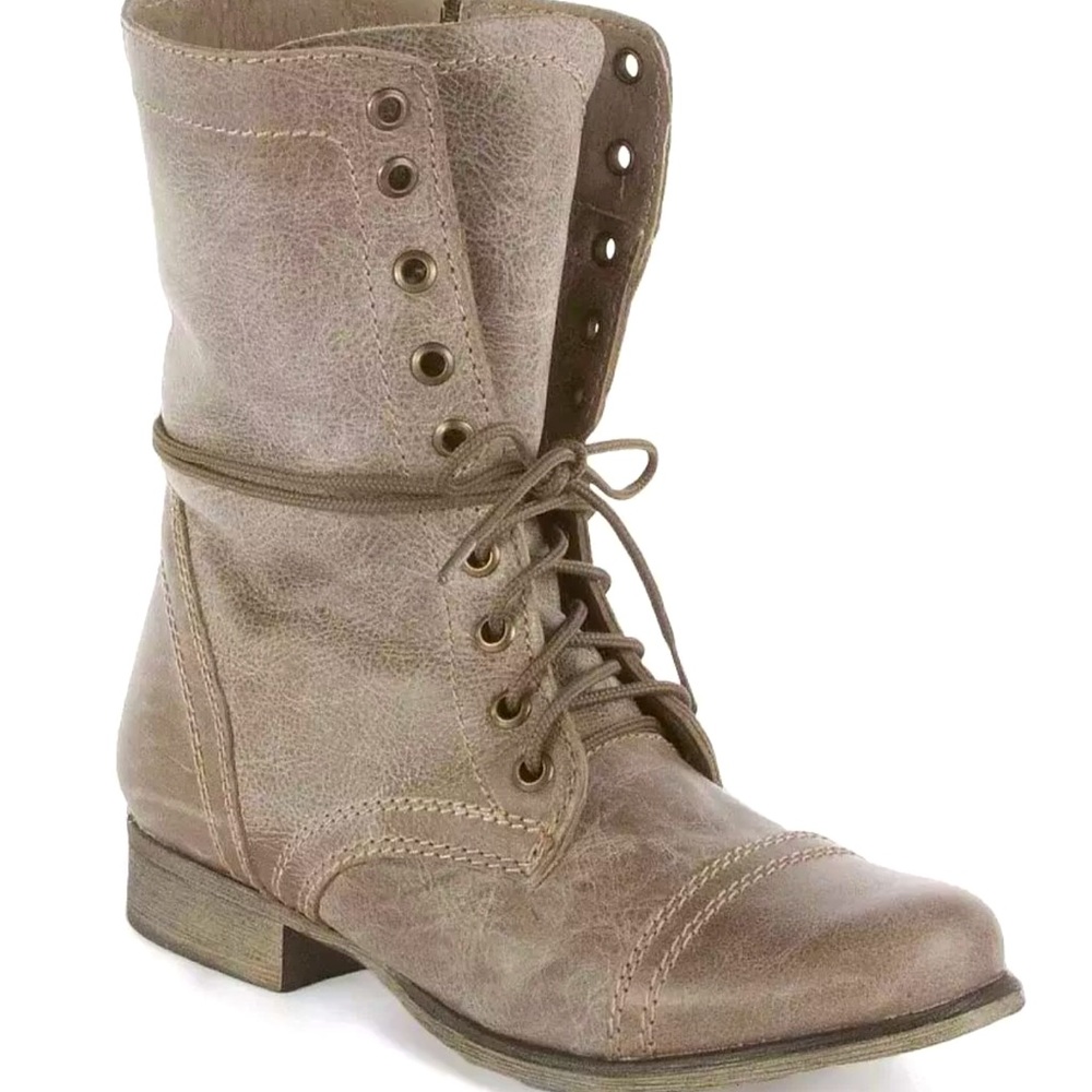 Steve Madden - Troopa Lace Up Combat Boot - Stone
